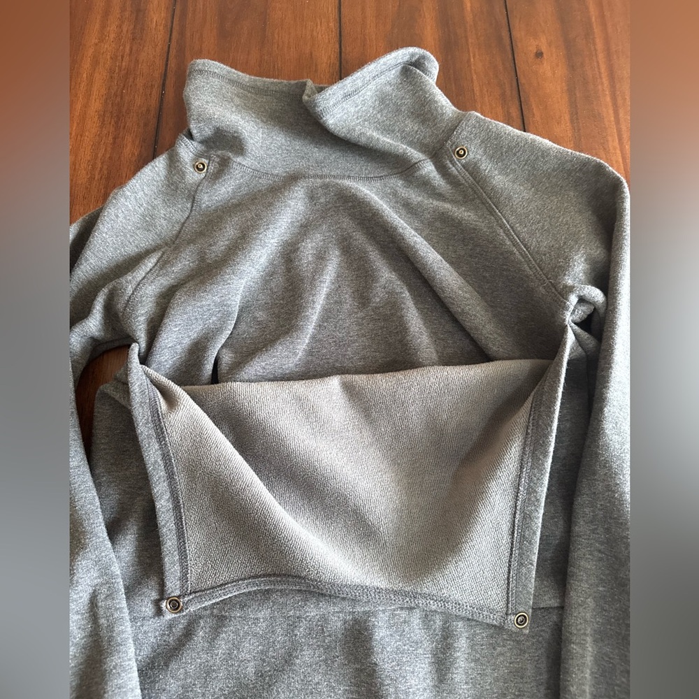 Latched Mama Harbor Snap Nursing Pullover - Medium / Dark Charcoal - Picture 6 of 8
